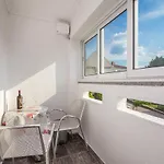 Miranda Apartment *